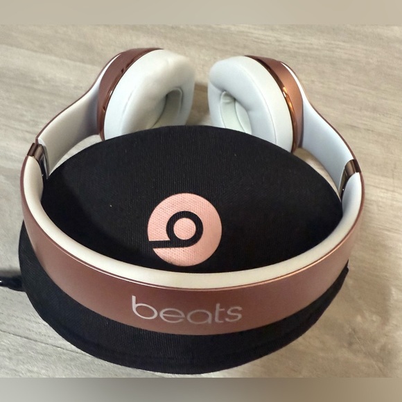 Dr. Beast Solo3 Wireless On-Ear Headphones Rose Gold Moder - Picture 15 of 15